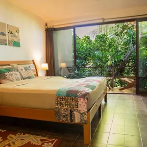 Guest house The Collection: Lagoon House